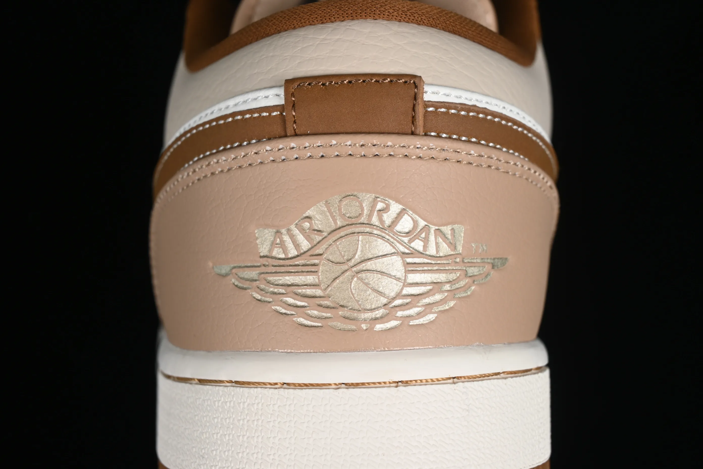 All Categories Air Jordan Jordan Series Basketball Shoes Air Jordan 1 Low Air Jordan 1 Low AJ1 Joe 1 Khaki Yellow Low State Cultural Casual Shoes HF5753-221